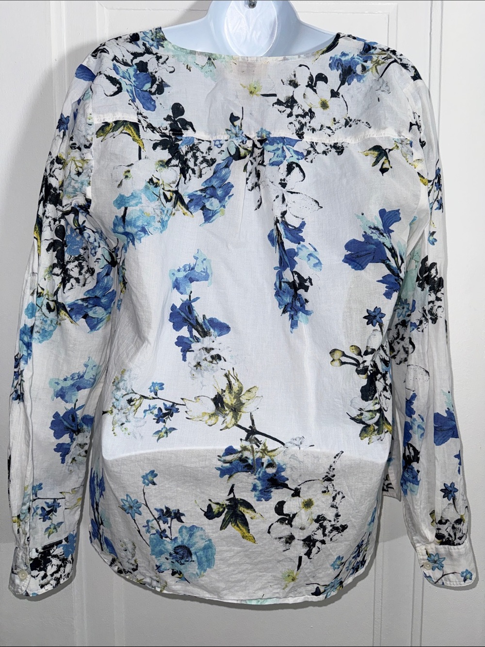 LOFT Floral blouse size small - Picture 3 of 12